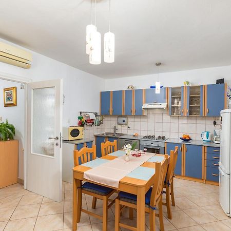 Apartment Milena Pula Ngoại thất bức ảnh