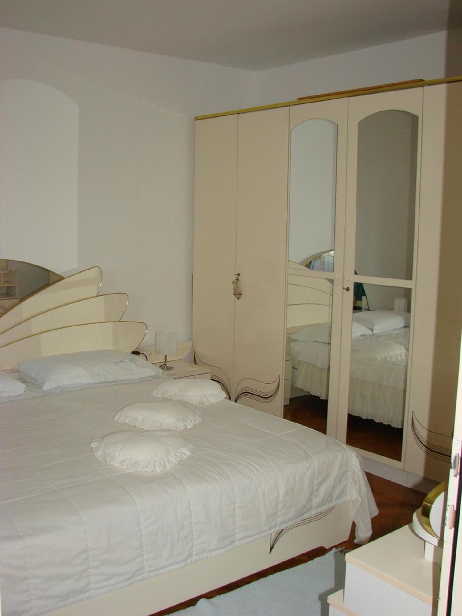 Apartment Milena Pula Phòng bức ảnh